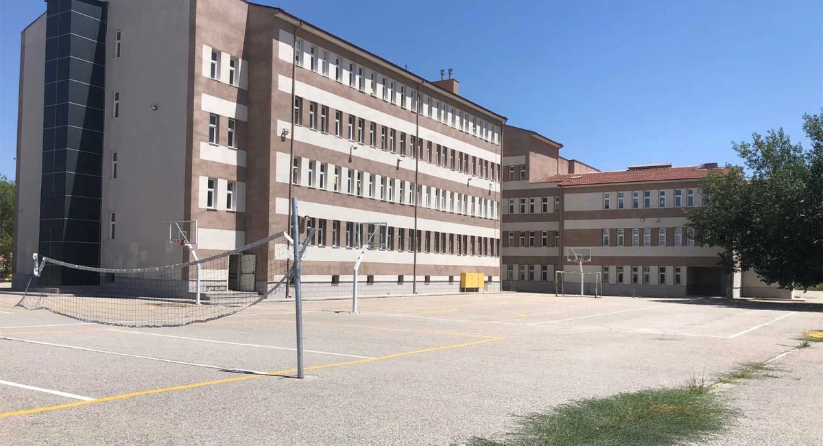 Mehmetçik Anadolu Lisesi